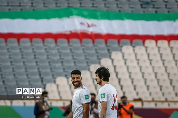 دیدار تیم‌های فوتبال ایران و کره جنوبی