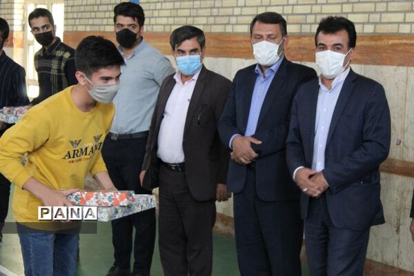 افتتاحیه جشنواره فرهنگی هنری «فردا»در  دبیرستان طالقانی یاسوج