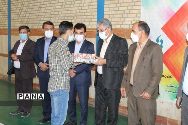 افتتاحیه جشنواره فرهنگی هنری «فردا»در  دبیرستان طالقانی یاسوج