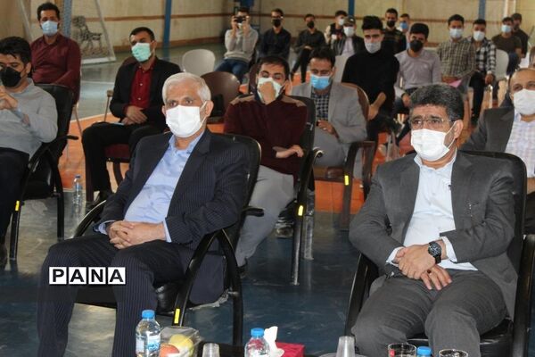 افتتاحیه جشنواره فرهنگی هنری «فردا»در  دبیرستان طالقانی یاسوج
