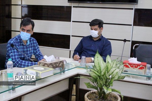 نشست بیست و چهارمین دوره انتخابات شوراهای دانش‌آموزی مدارس استان بوشهر