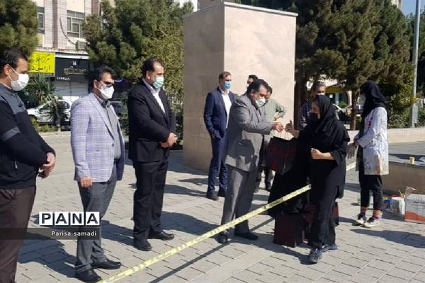 اجرای نقاشی کودکانه محیطی توسط دانش‌آموزان هنرستان فاطمه تعلیمی در منطقه ۱۳