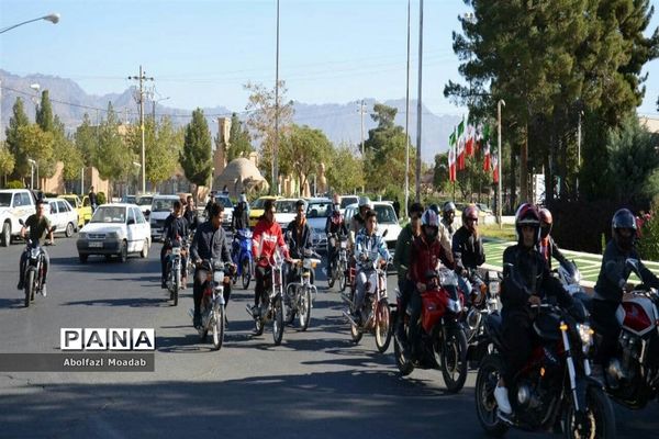 برگزاری رزمایش شهری موتورسواران قانونمند در هفته نیروی انتظامی