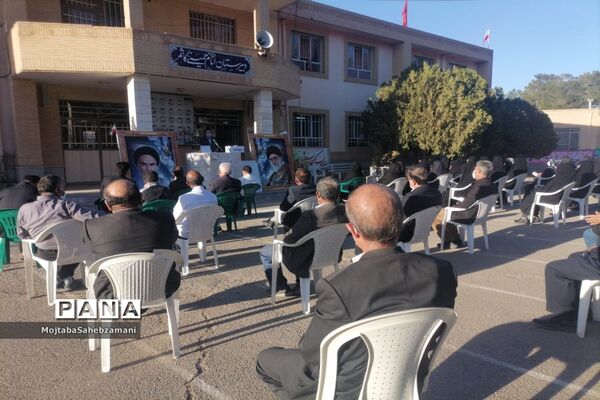 مراسم انتخابات انجمن اولیا و مربیان دبیرستان امام خمینی (ره) کاشمر