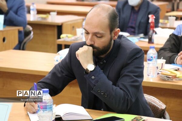 نشست گروه دوم کارشناسان سازمان دانش آموزی خراسان رضوی