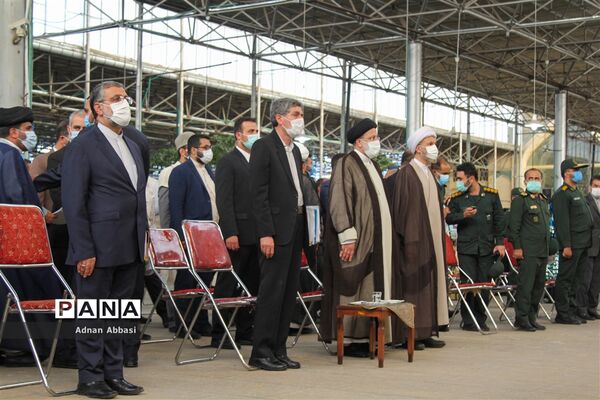 دیدار رئیس جمهوری با علما، نخبگان، خانواده معظم شهداء و اقشار مختلف مردم در شیراز
