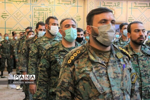 غبارروبی مزار شهدا در هفته نیروی انتظامی