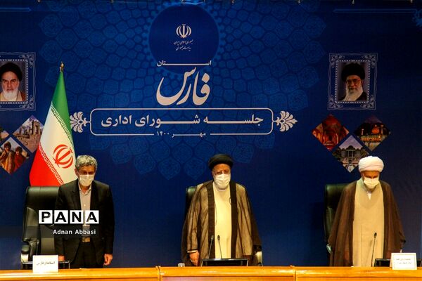 شورای اداری استان فارس و نشست خبری پایان سفر یک روزه رئیس جمهور به شیراز