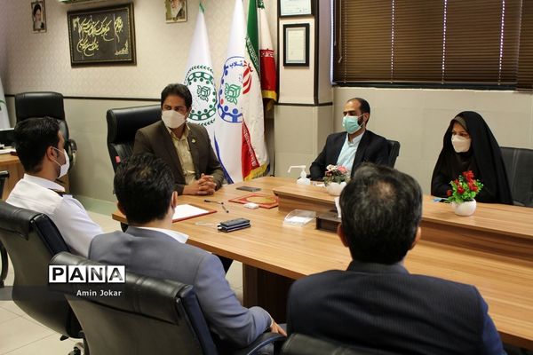 نشست سازمان آتش نشانی  و خدمات ایمنی  شهرداری شهر شیراز با سازمان دانش آموزی استان فارس