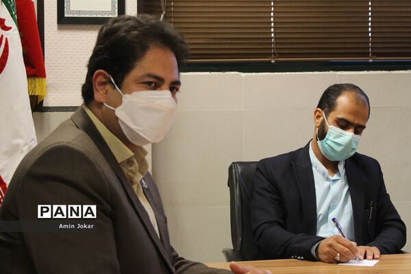 نشست سازمان آتش نشانی  و خدمات ایمنی  شهرداری شهر شیراز با سازمان دانش آموزی استان فارس