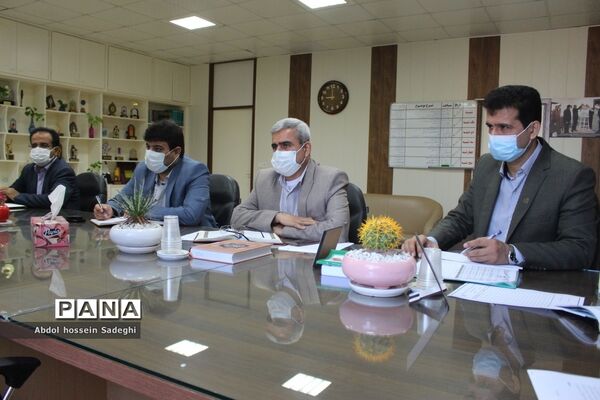 جلسه هم‌اندیشی حوزه معاونت پرورشی و فرهنگی اداره‌کل آموزش و پرورش استان بوشهر