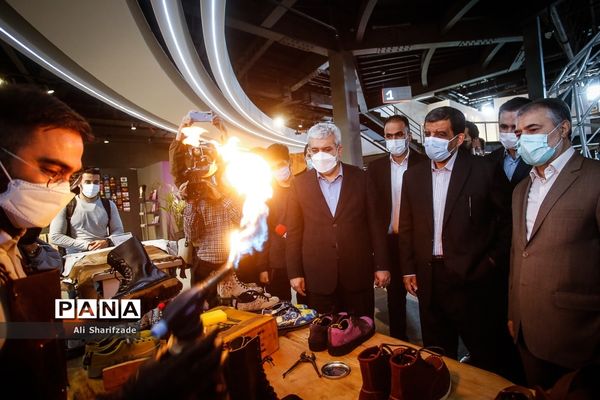 نمایشگاه صنایع خلایق و فرهنگی