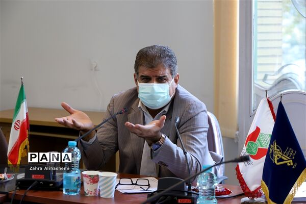 جلسه کمیته دانش‌آموزی و فرهنگیان کنگره شهدا شهر تهران
