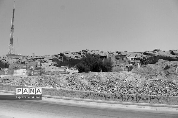 در متن حاشیه اهواز