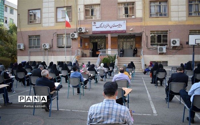 صدرنشینی مددجویان کمیته امداد استان فارس در کنکور 1400