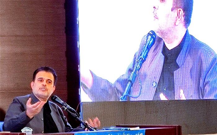 کتاب‌های «ندای رحمت» و «زلال تربیت» کتب راهبردی حوزه قرآن، عترت و نماز هستند