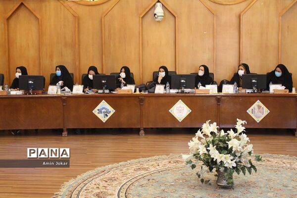 نشست تبیین سند تحول تشکیلات پیشتازان در فارس