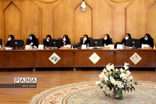 نشست تبیین سند تحول تشکیلات پیشتازان در فارس