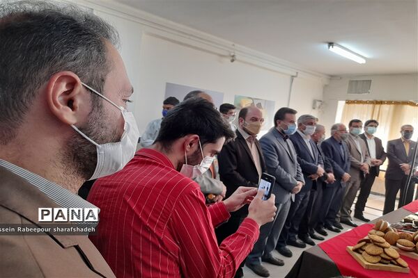 افتتاح نخستین رشته نان، شیرینی  و شکلات کشور در هنرستان شریعتی منطقه 16