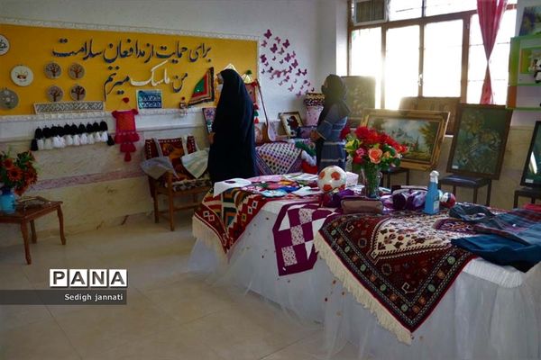 آیین بزرگداشت هفته پیوند اولیا و مربیان در مدارس آباده