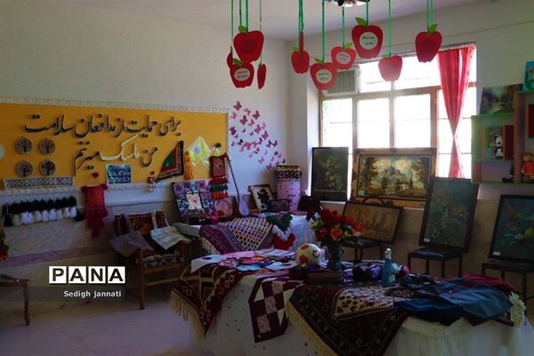 آیین بزرگداشت هفته پیوند اولیا و مربیان در مدارس آباده