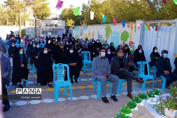 آیین بزرگداشت هفته پیوند اولیا و مربیان در مدارس آباده