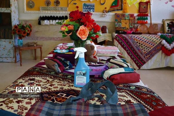 آیین بزرگداشت هفته پیوند اولیا و مربیان در مدارس آباده