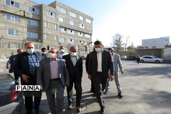 بازدید از پروژه‌های در حال ساخت مسکن ملی فرهنگیان شهرستان ساوجبلاغ