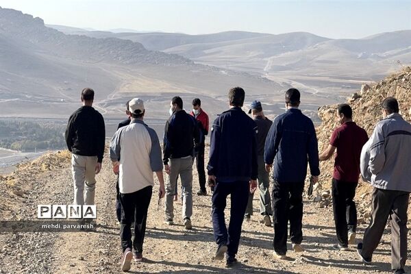 همایش پیاده‌روی فرهنگیان استان به مناسبت هفته تربیت‌بدنی