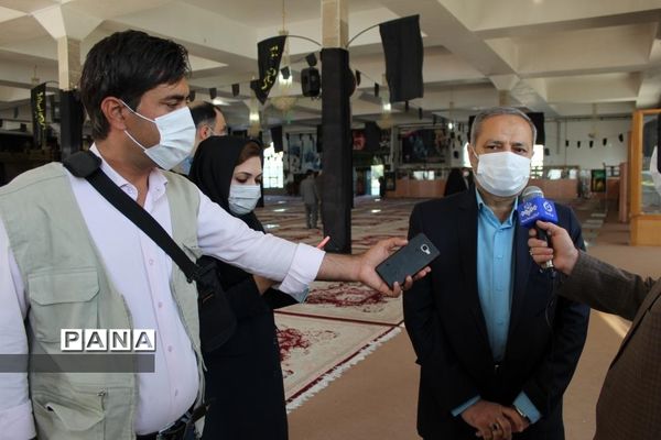 ادای احترام سرپرست وزارت آموزش و پرورش به مقام شامخ شهدای استان کهگیلویه و بویراحمد