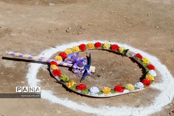 مراسم نمادین جمع‌آوری مدارس کانکسی کهگیلویه و بویراحمد