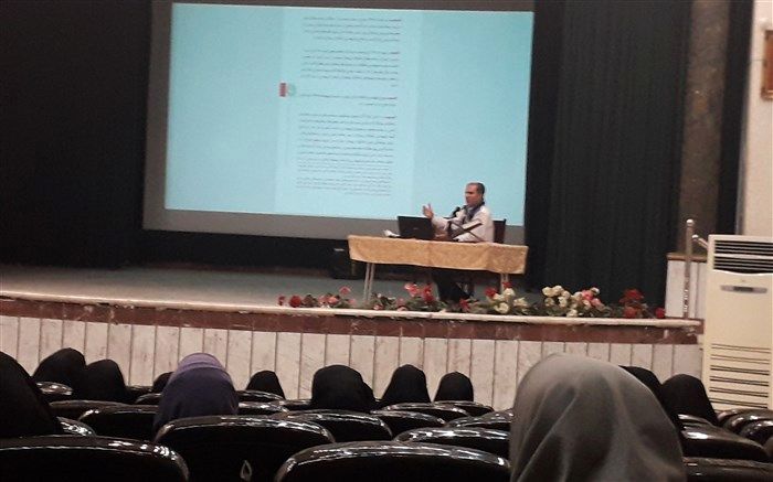 پیشتازان، سازمانی مستقل از تمام تشکلات است