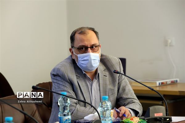 جلسه کارگروه ماده ۱۸ سرویس حمل و نقل دانش‌آموزی شهر تهران