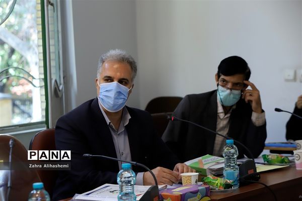 جلسه کارگروه ماده ۱۸ سرویس حمل و نقل دانش‌آموزی شهر تهران