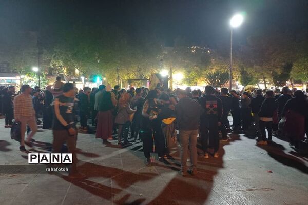 جشن ورزشکاران باشگاه فرهنگی ورزشی سپاهان در چهارباغ اصفهان