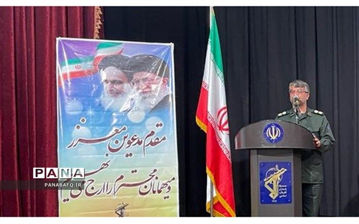 بهبود ساختار سازمانی و عملیاتی کردن بیانیه گام دوم انقلاب در دستور کار باشد