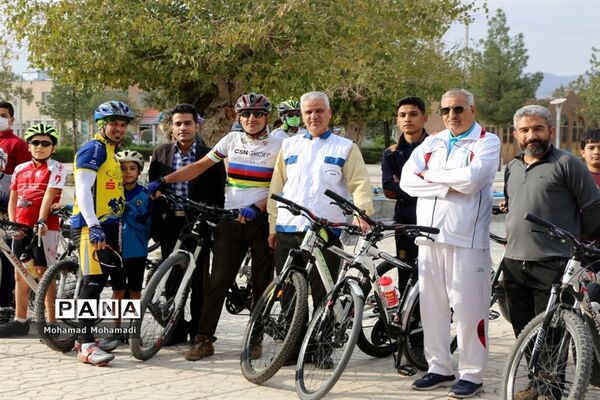 برگزاری همایش دوچرخه‌سواری به‌مناسبت هفته تربیت‌بدنی