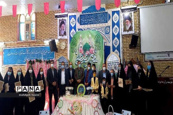 مراسم تجلیل از حافظان قرآن کریم در حسن آباد فشافویه