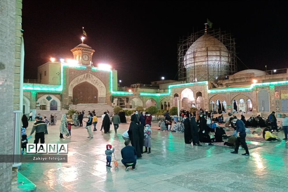 زائرین حرم حضرت عبدالعظیم الحسنی(ع) درشهرری