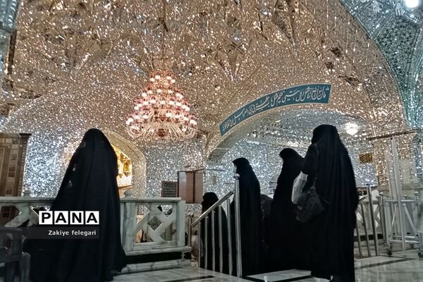 زائرین حرم حضرت عبدالعظیم الحسنی(ع) درشهرری