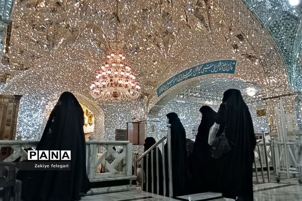 زائرین حرم حضرت عبدالعظیم الحسنی(ع) درشهرری