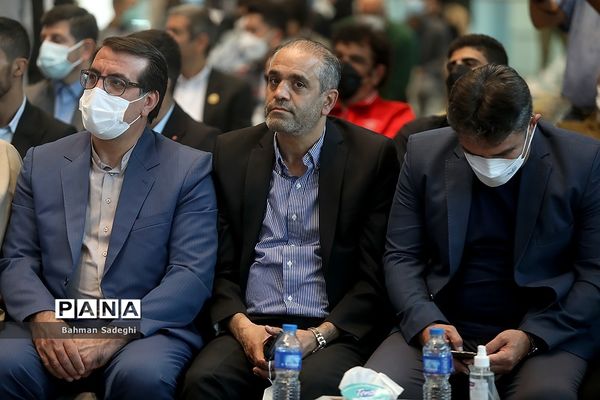 مراسم تجلیل از کشتی‌گیران تیم ملی