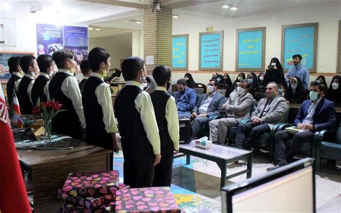 برگزاری آیین «مهمانی آسمان» در هنرستان صباری قم