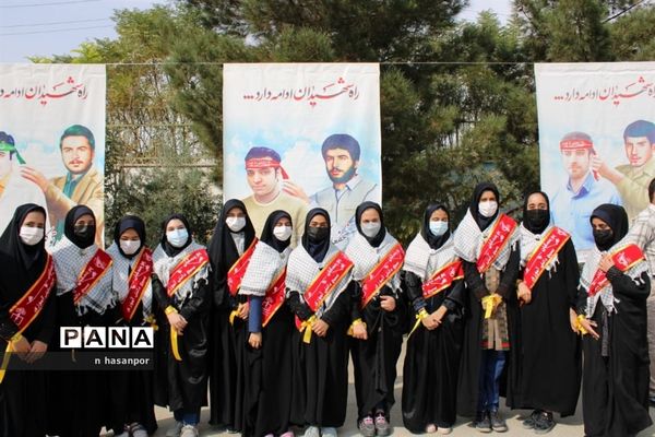 برگزاری صبحگاه مشترک به مناسبت هفته بسیج دانش‌آموزی در فلاورجان