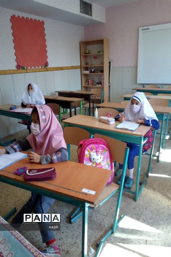 بازگشایی مدارس زیر 300 نفر با رعایت پروتکل‌های بهداشتی