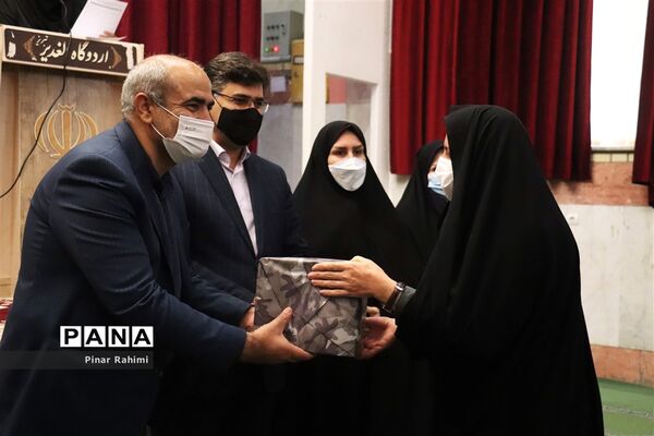 دیدار بانوان اداره کل آموزش و پرورش آذربایجان شرقی  با نماینده مجلس شورای اسلامی