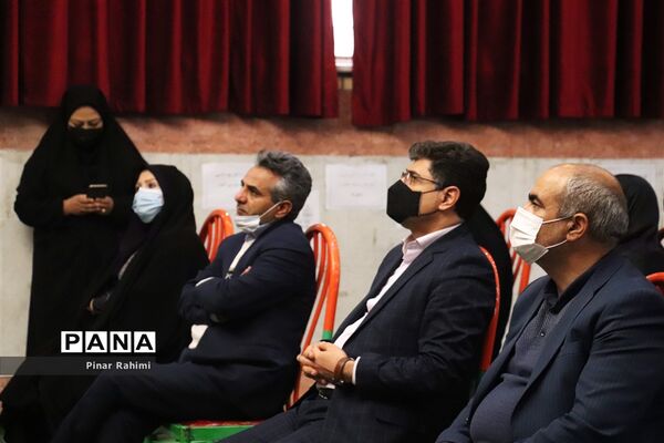 دیدار بانوان اداره کل آموزش و پرورش آذربایجان شرقی  با نماینده مجلس شورای اسلامی
