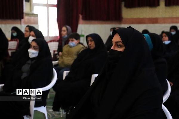 دیدار بانوان اداره کل آموزش و پرورش آذربایجان شرقی  با نماینده مجلس شورای اسلامی