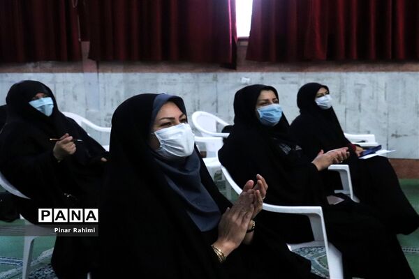 دیدار بانوان اداره کل آموزش و پرورش آذربایجان شرقی  با نماینده مجلس شورای اسلامی