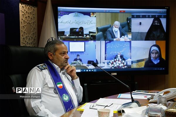 نشست سرپرست وزارت آموزش و پرورش با هیات امنای سازمان دانش‌آموزی